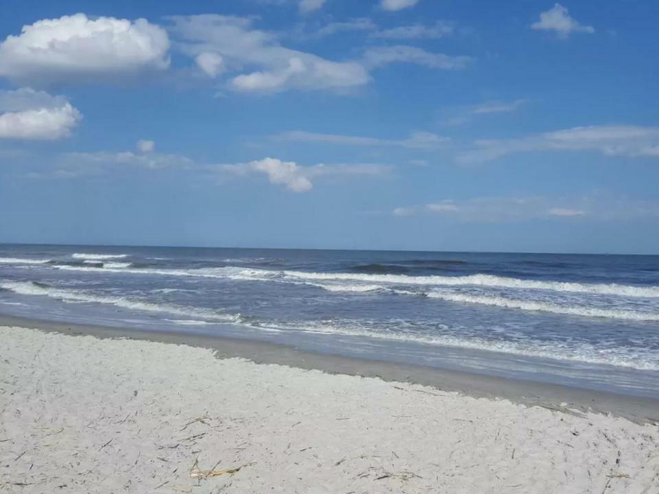 Seas The Day - Boardwalk To The Beach, 3 Pools, Tennis Apartment Hilton Head Island Exterior photo