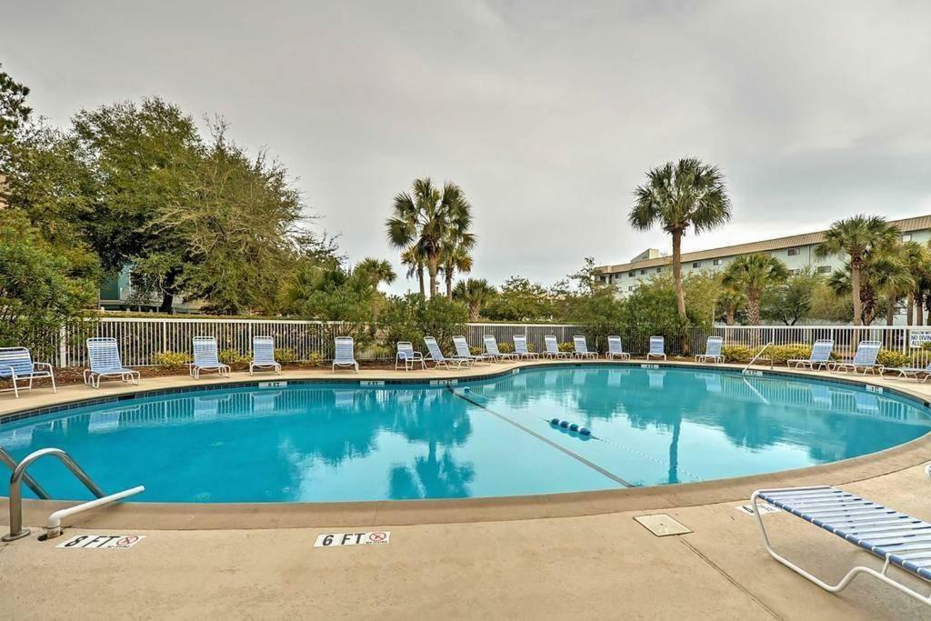 Seas The Day - Boardwalk To The Beach, 3 Pools, Tennis Apartment Hilton Head Island Exterior photo