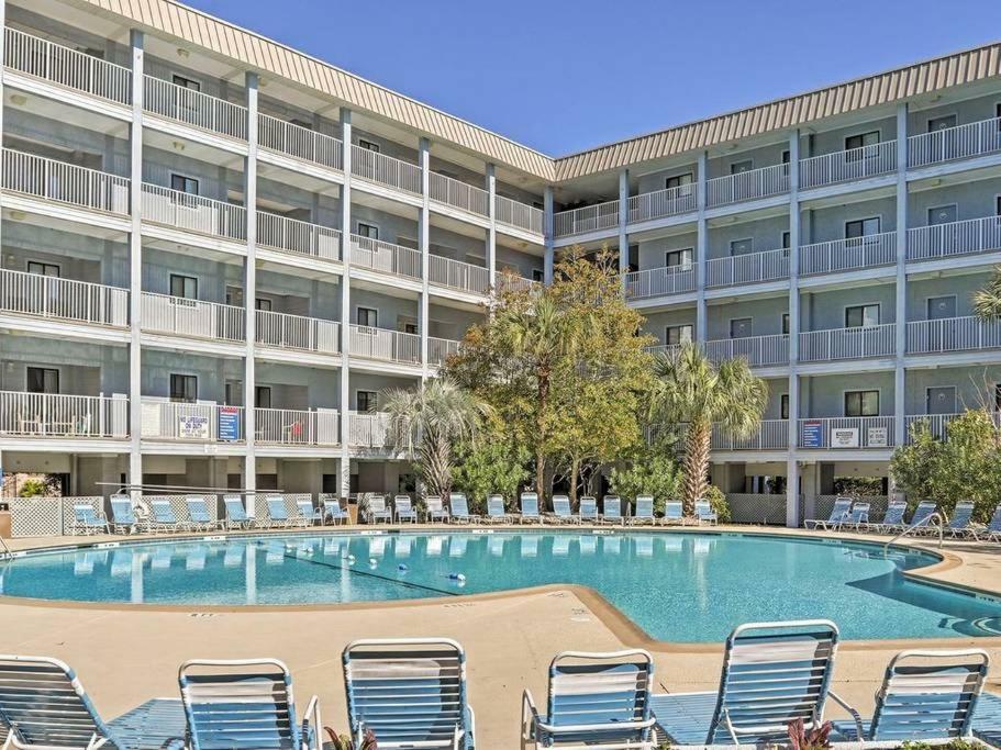 Seas The Day - Boardwalk To The Beach, 3 Pools, Tennis Apartment Hilton Head Island Exterior photo